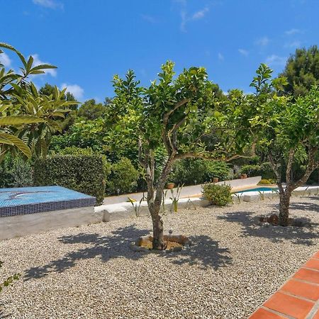 Villa Margarita - A Tranquil Oasis With Large Private Pool Шабія Екстер'єр фото